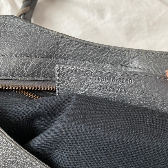 **SOLD**Authentic Balenciaga Classic Part Time - Picture 9 of 10
